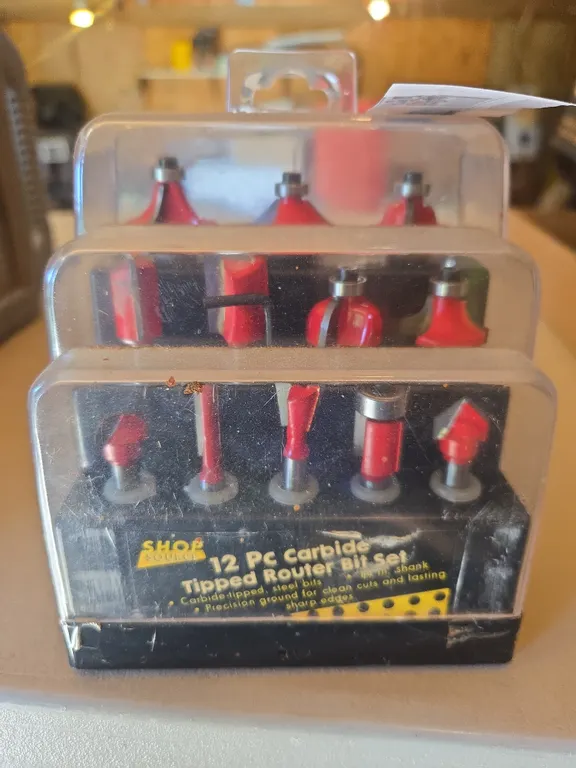 12 piece carbide tipped router bit set new and original package