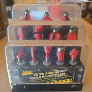 12 piece carbide tipped router bit set new and original package