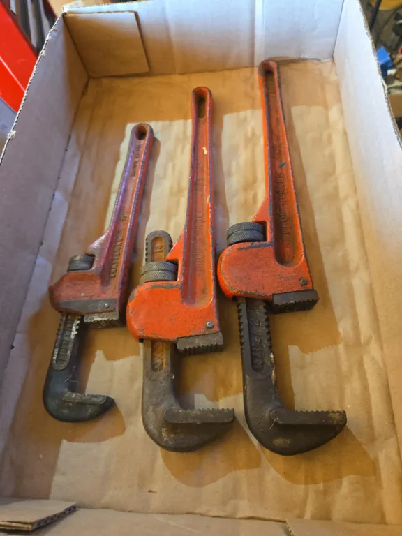 Assorted pipe wrenches