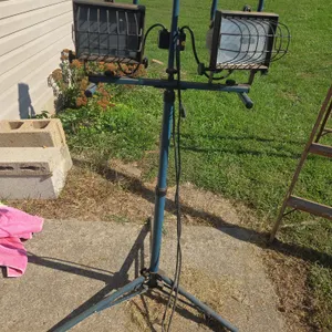 Double halogen shop light