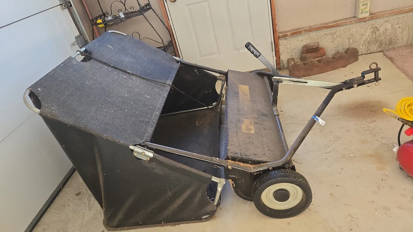 4 ft agrofab brand lawn sweeper
