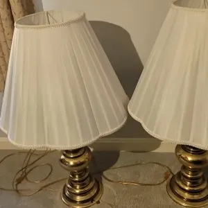 BRASS PAIR OF TABLE LAMPS