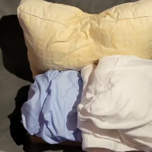 BEDDING & pillow (queen ?)