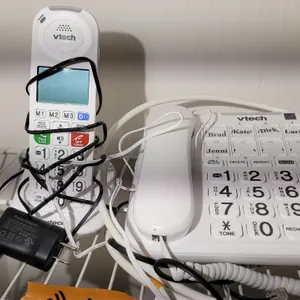 VTECH LAND LINE PHONES (2)- like new