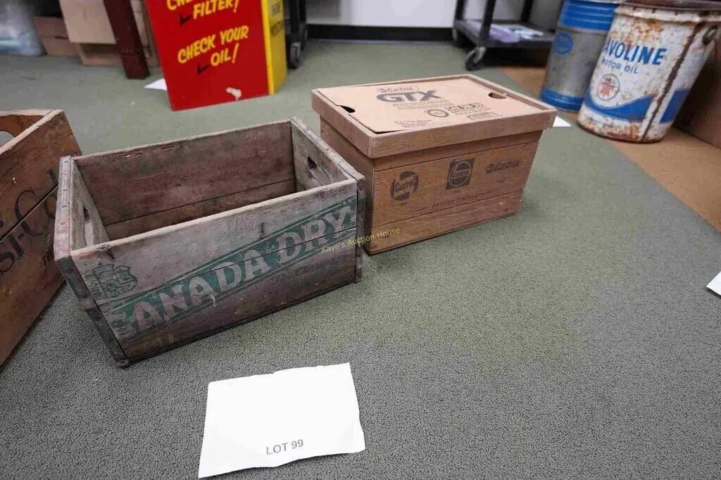 Canada Dry wooden crate