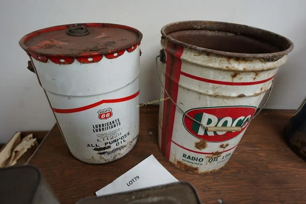 Roco & Pacific 66 oil pails