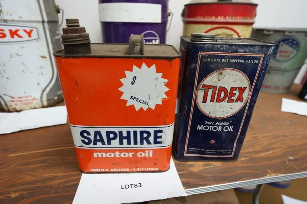 Saphire and Tidex motor oil cans