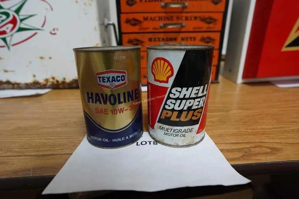 2-vintage Texaco and Shell motor oil cans