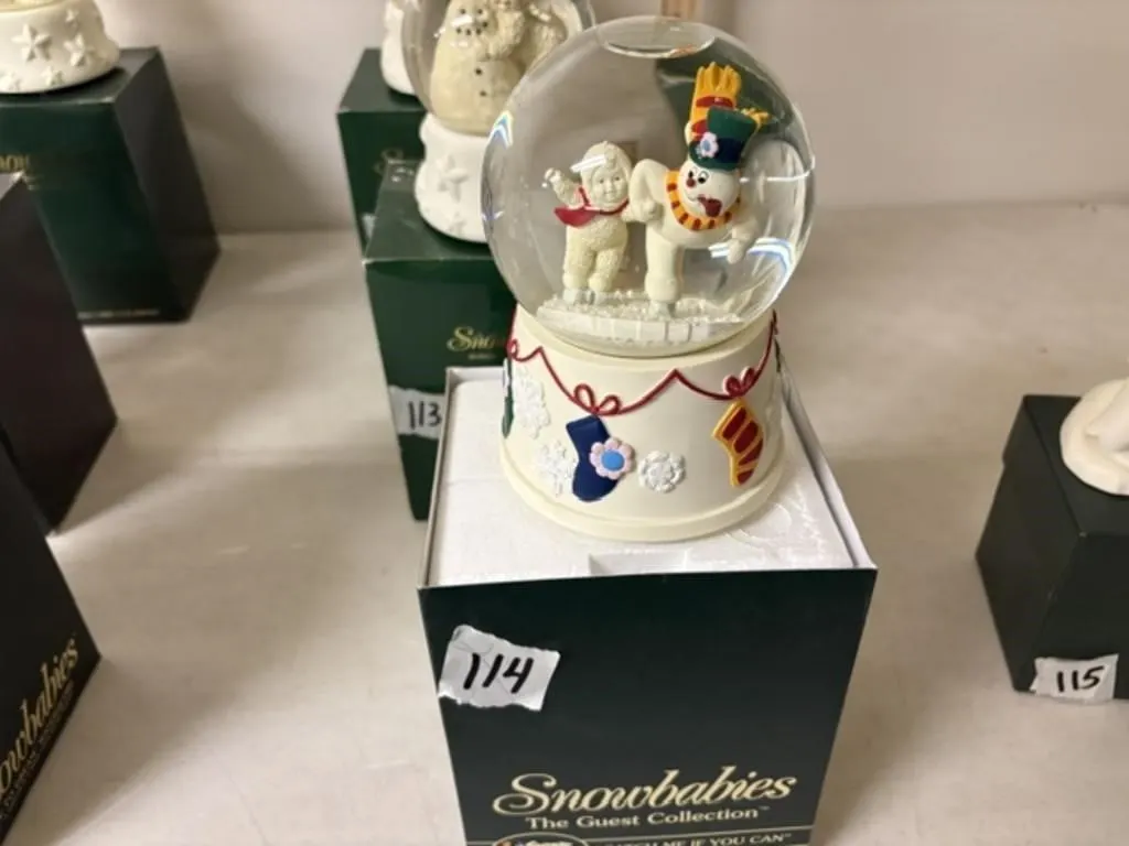 CATCH ME IF YOU CAN MUSIC SNOW GLOBE
