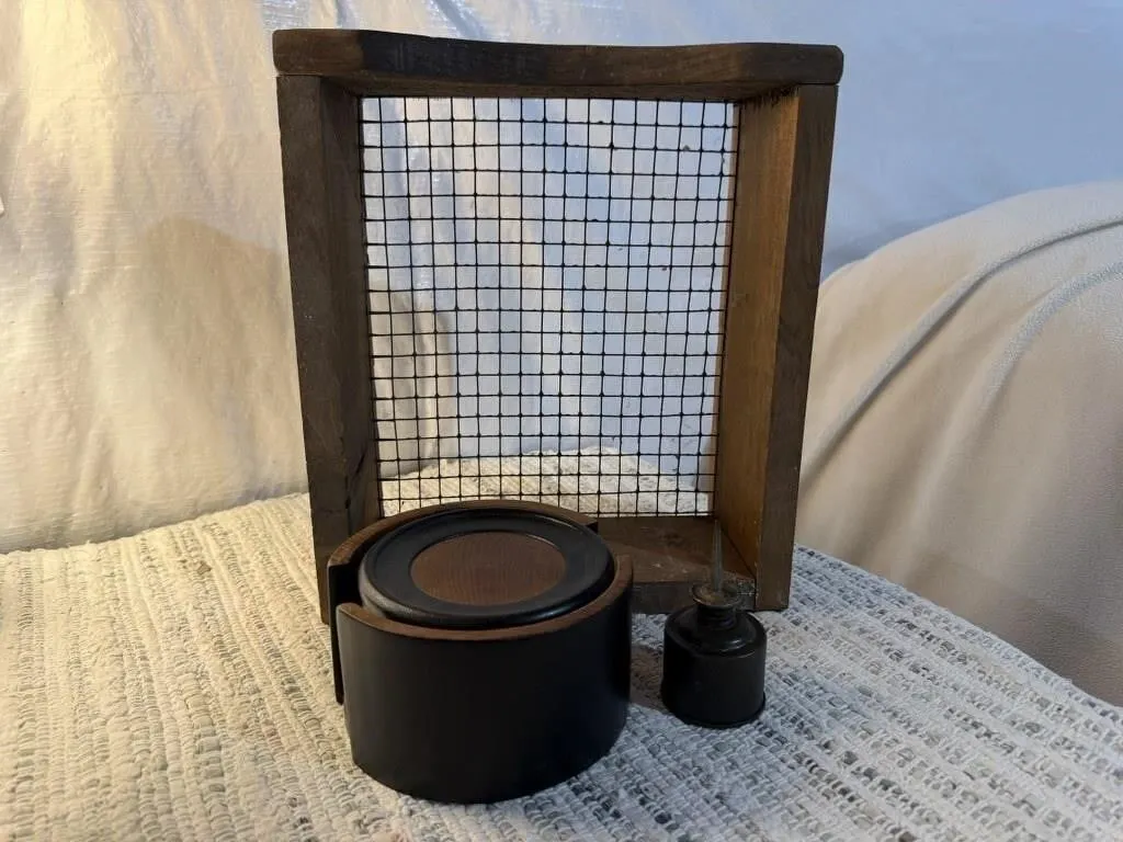 Screen, coaster set, oil can