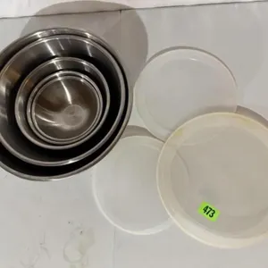 Stainless steel stacking mixing bowl set