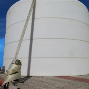 1000 Gal. Upright Poly Water Tank