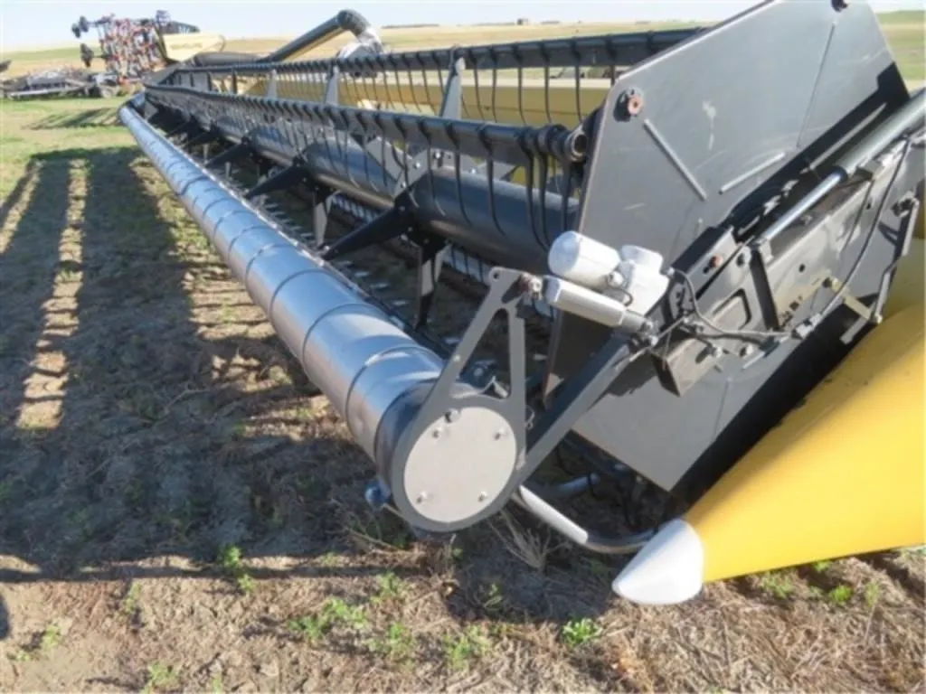 35' NH 740 CF-35DD Super Flex Header (Circa 2013)