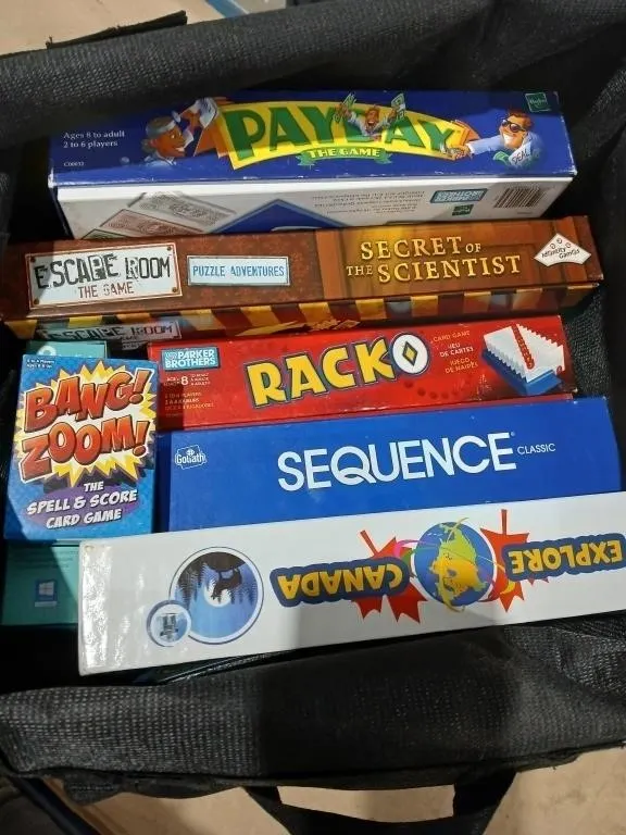 Bag w/ 7 Games
