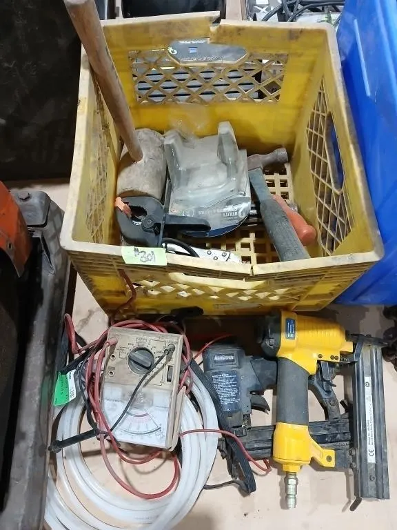 Crate w/ Mastercraft & Power Fist air powered
