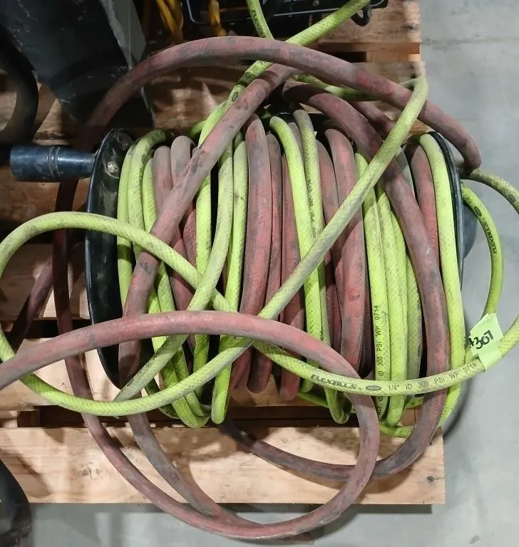 Flexzilla air hose & Red air hose on hose reel