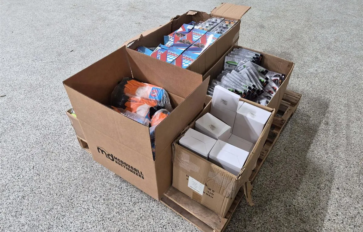 Work Gloves, Kitchenware, Die-Cast Cars & More
UNRESERVED