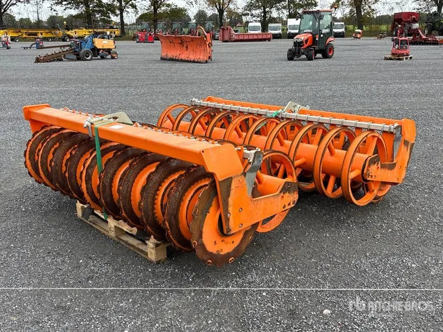 Amazone Land Roller