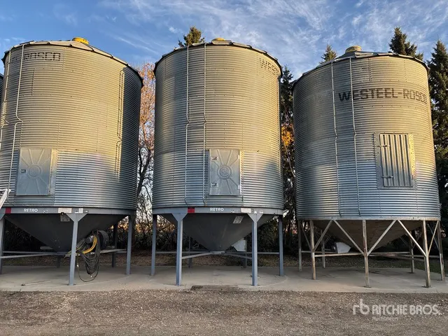 Westeel Roscoe +/- 2100 bu 6 Ring Hopper Grain Bin