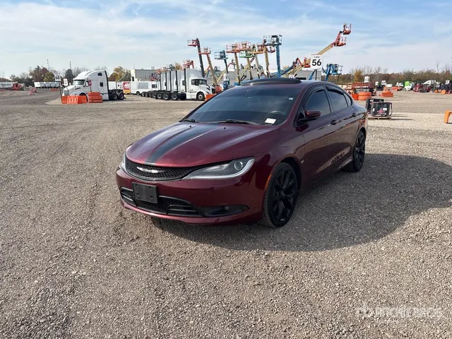 2015 Chrysler 200 S AWD Automobile