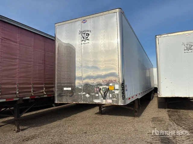 2009 Utility VS2DX 53 ft x 102 in T/A Van Trailer