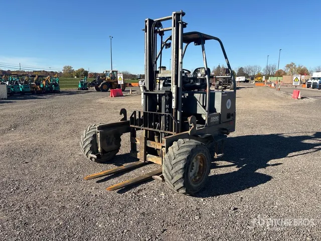 2018 Navigator RT5500 5000 lb 3x3 Truck Mounted Forklift