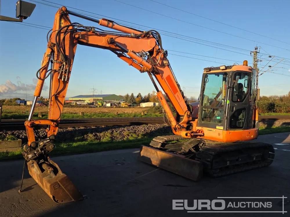 2013 Komatsu PC80MR-3