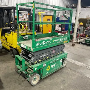 Skyjack 19ft Scissor Lift (Wall E)