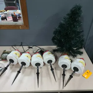Christmas Decorations (T3)