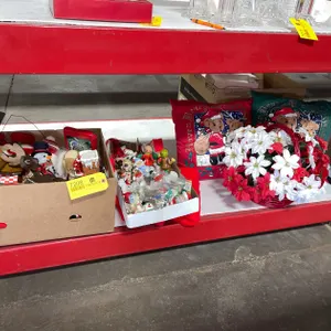 Christmas Decorations (T3)
