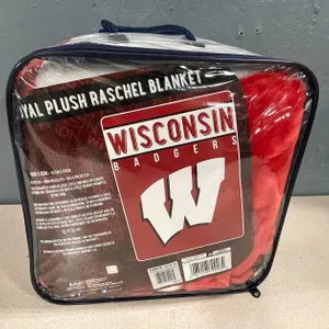 Wisconsin Badgers Blanket (T4)