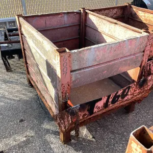 Industrial Parts Bin (09)