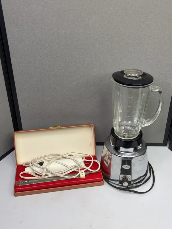 Sunbeam Blender & Universal Electric Slicing Knife