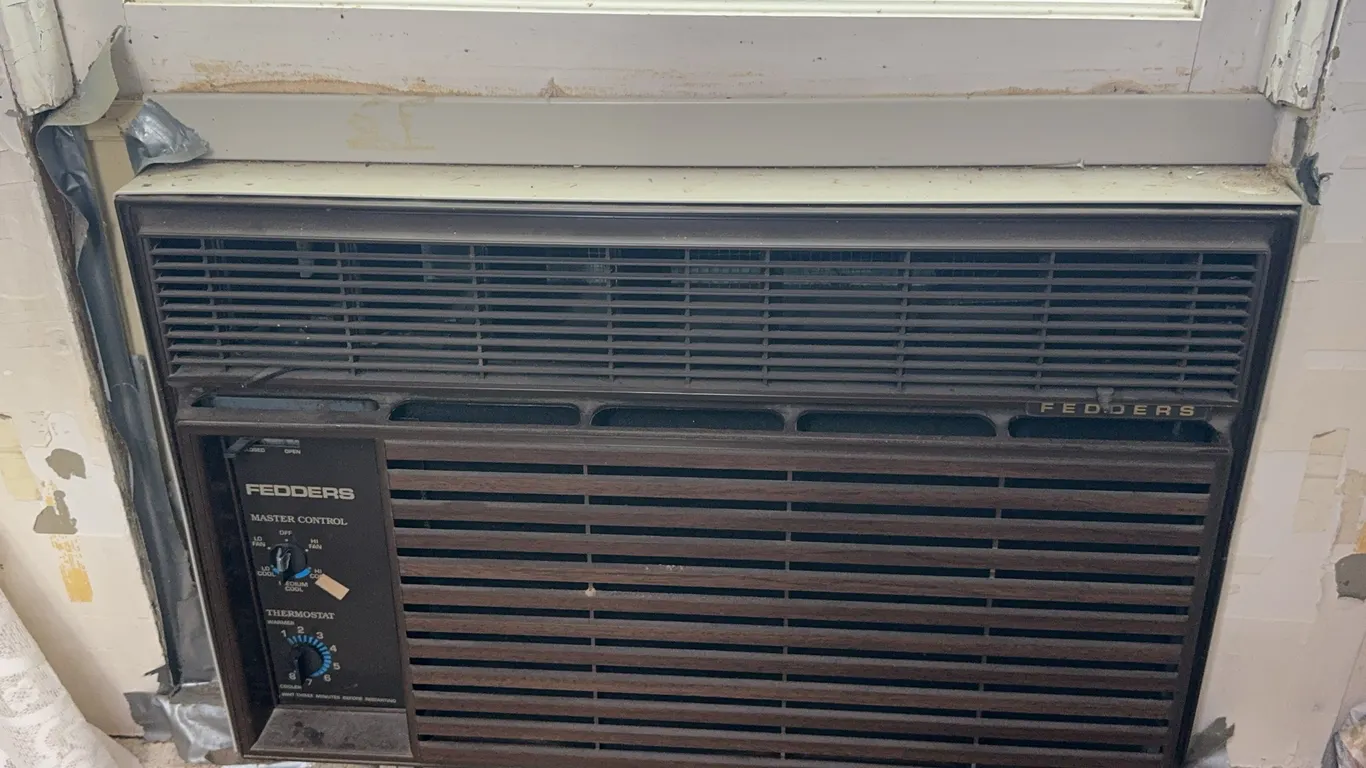 Fedders Window Air Conditioner A3T12F2AL