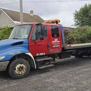 2003 International DuraStar 4300 Flatbed Truck