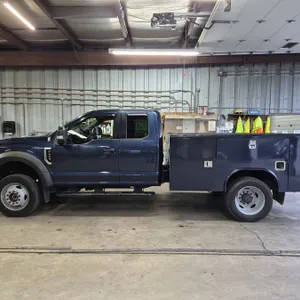 2020 Ford F450 Super Duty Extended Cab Utility Truck