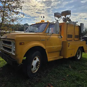 (#6) 1971 Chevrolet  Generator Truck
