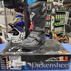 MOOSE RACING YOUTH -(1) SZ2, (1) SZ4 BOOT, NEW IN BOX
