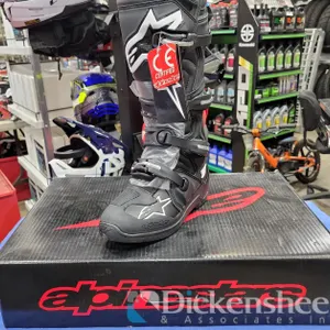 ALPINESTARS TECH 5 SZ8 BOOTS, NEW IN BOX