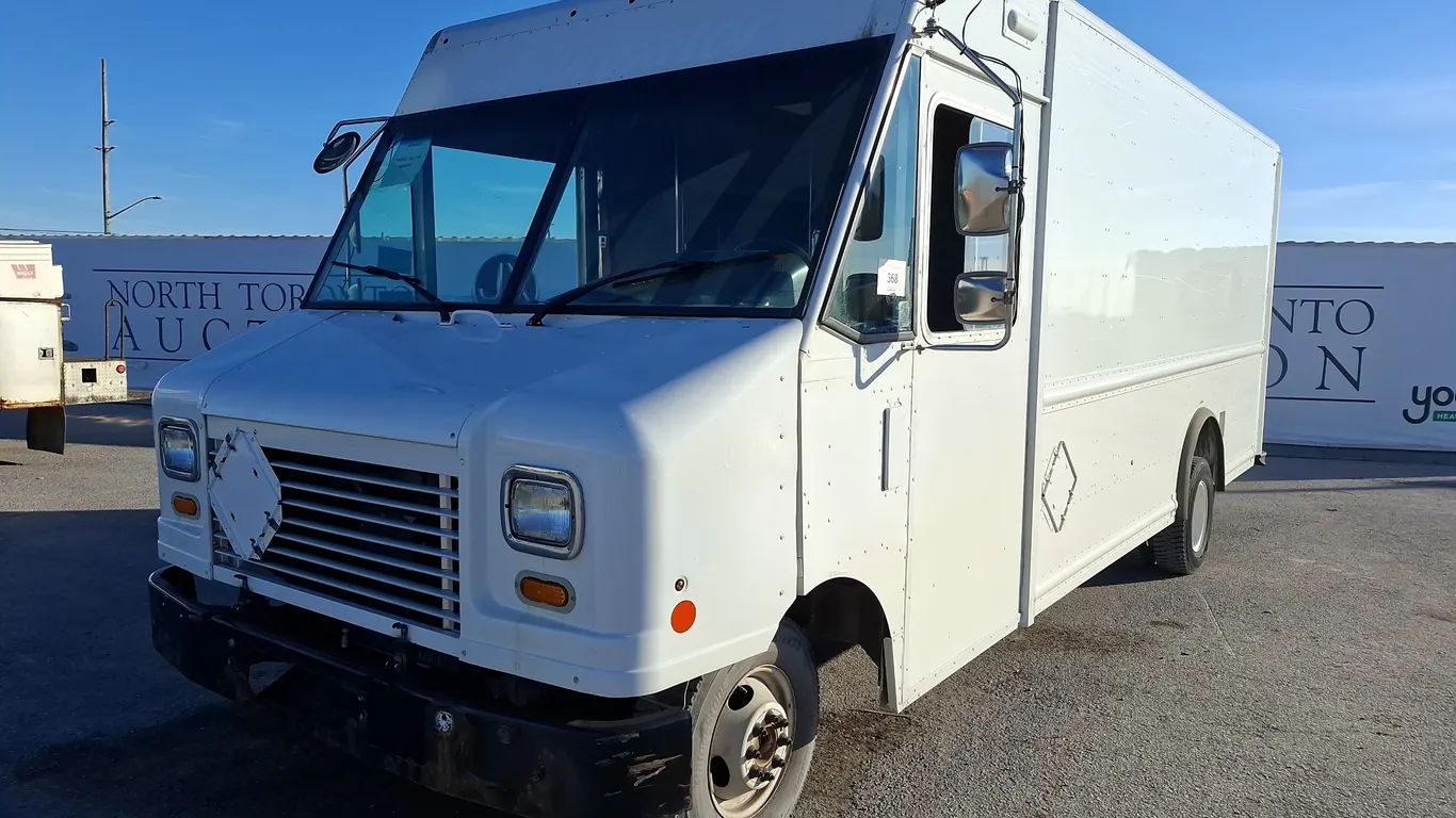 2016 Ford E-Series S/A Step Van