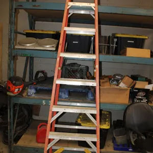 8 Foot Fiberglass Step Ladder