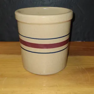 RRP Co Roseville USA Crock with Blue and Red Stripes