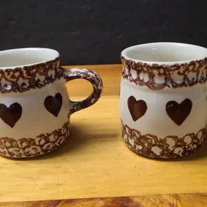 Pair Oven-Proof USA Ceramic Mugs With Brown Heart Motif