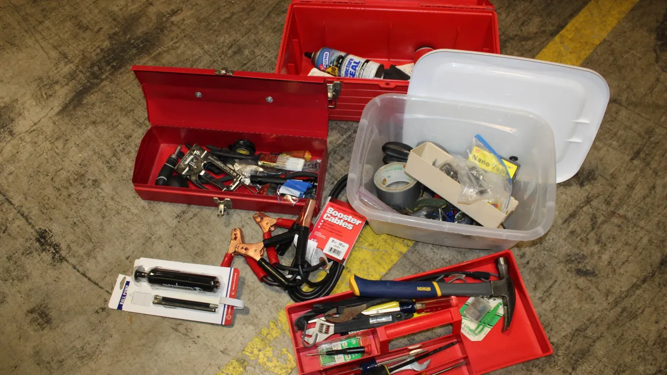 Hand Tools & Toolboxes