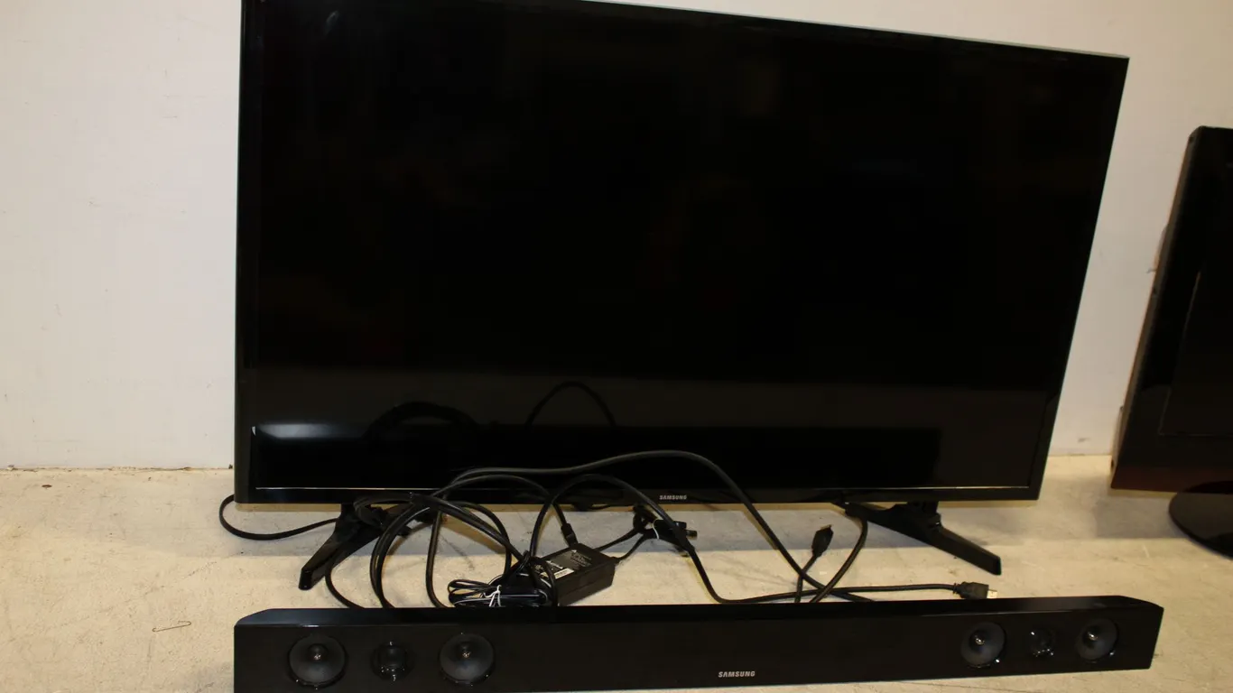 Samsung Television & Soundbar