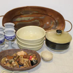 Pottery, Basket & Décor