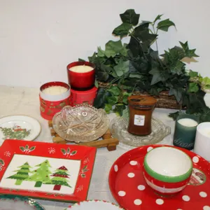 Christmas Décor & Candles
