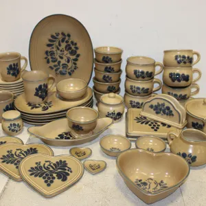 Pfaltzgraff Yorktowne Dinnerware