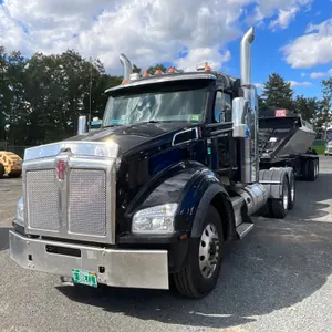 2021 KENWORTH T880 TANDEM AXLE TRUCK TRACTOR VIN: 1XKZD40X1MJ458005
