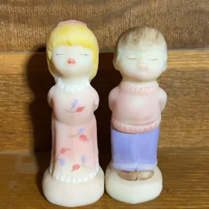Pair of Fenton hand painted boy & girl kissing figurines